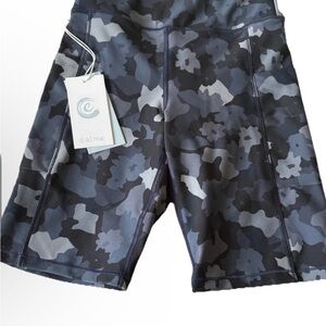 NWT Calme by Johnny Was Endurance Bike Short Gray Floral XS